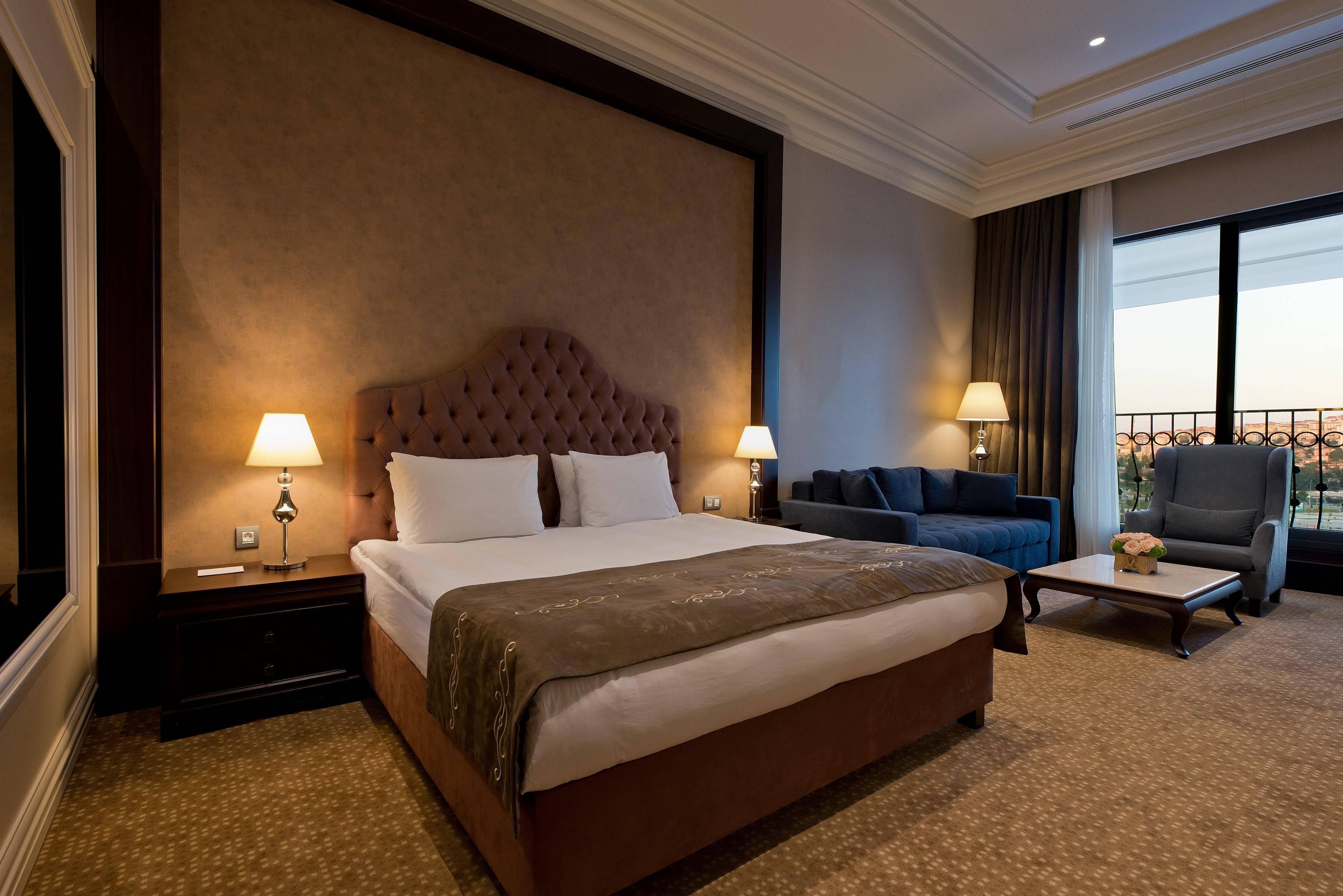 อิสฟันบูล ฮอลิเดย์ โฮม แอนด์ สวีท Hotel อิสตันบูล ภายนอก รูปภาพ
